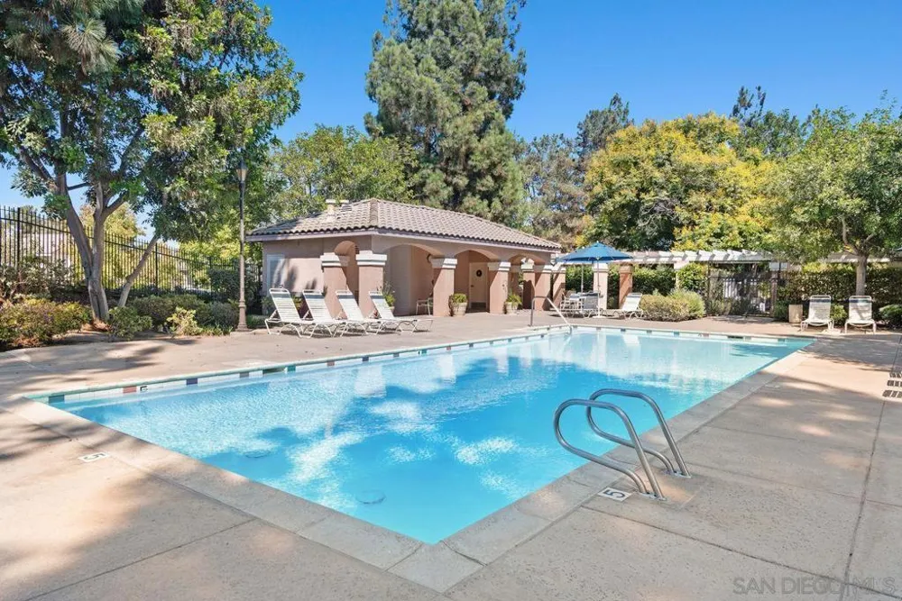 11916 Tivoli Park #8 San Diego, CA 92128