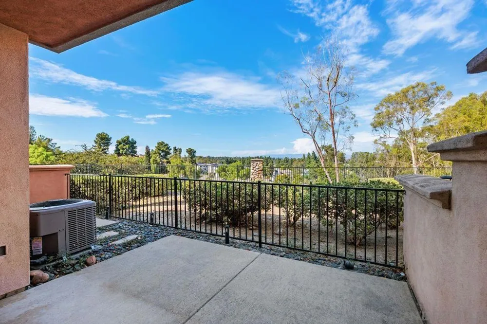 11916 Tivoli Park #8 San Diego, CA 92128