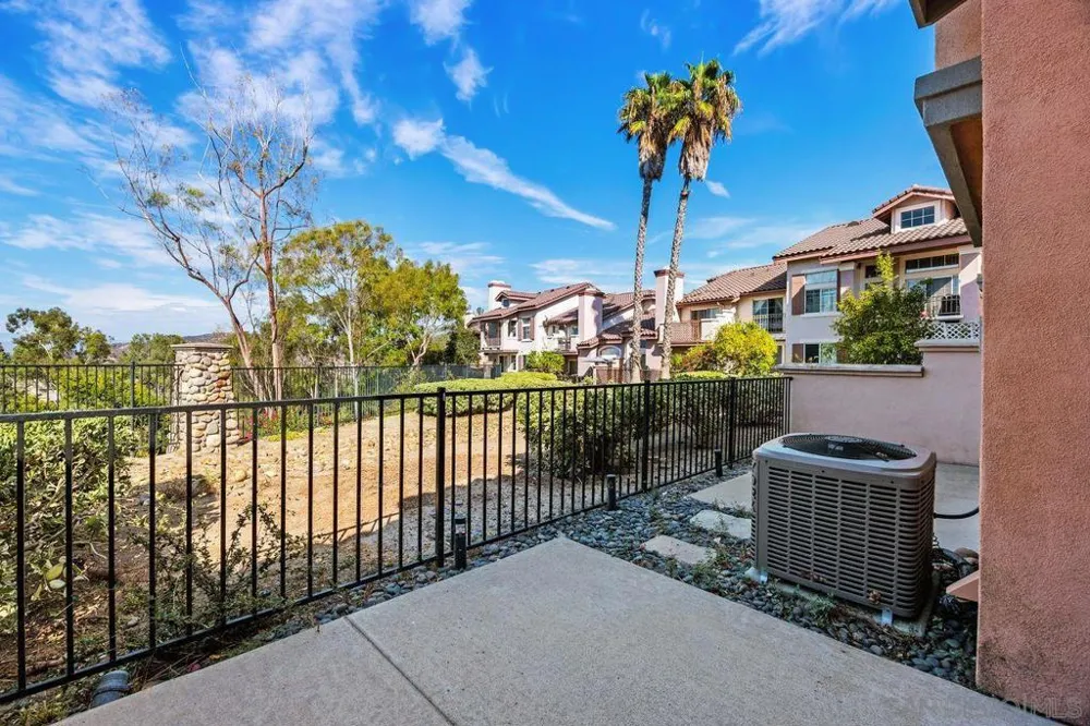 11916 Tivoli Park #8 San Diego, CA 92128