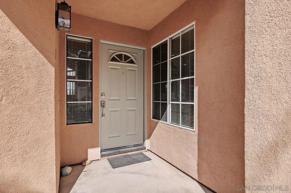 11916 Tivoli Park #8 San Diego, CA 92128