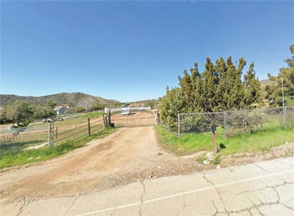 35469 Shannondale Road Acton, CA 93510