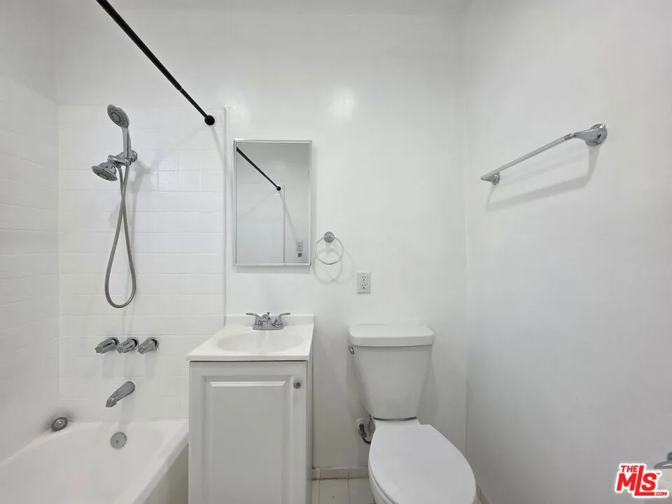 1430 Franklin Street #B Santa Monica, CA 90404