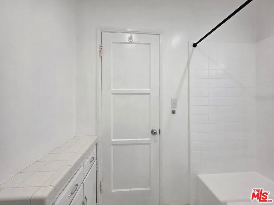 1430 Franklin Street #B Santa Monica, CA 90404
