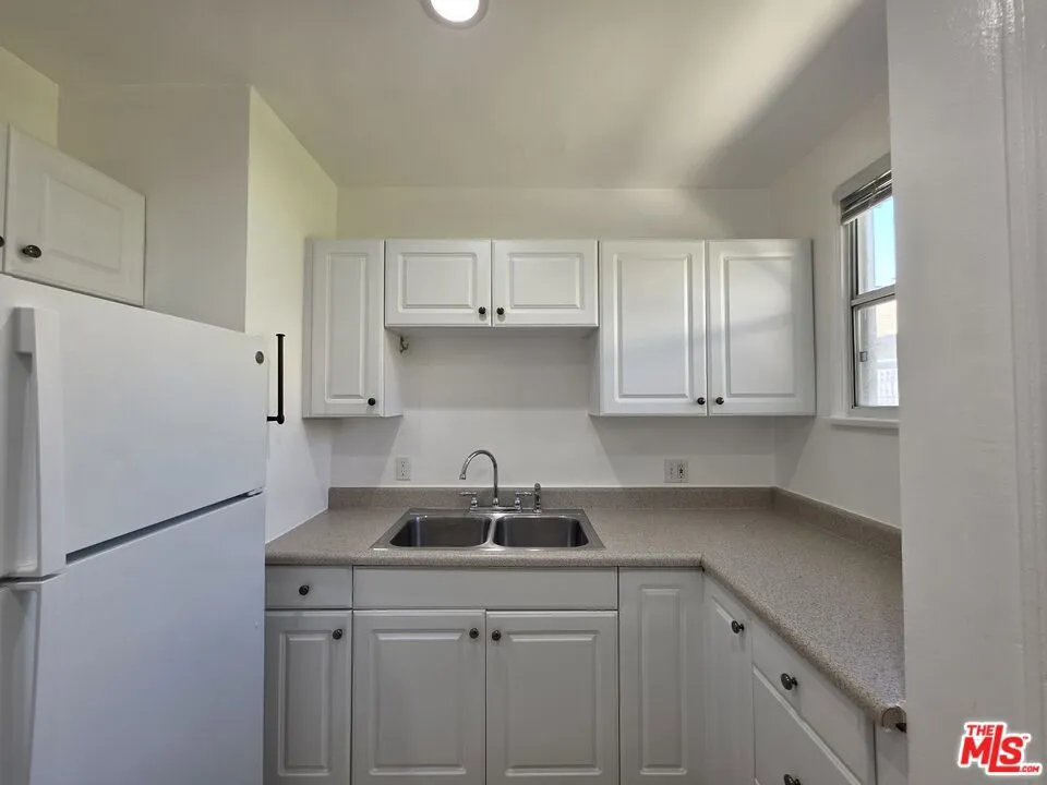 1430 Franklin Street #B Santa Monica, CA 90404