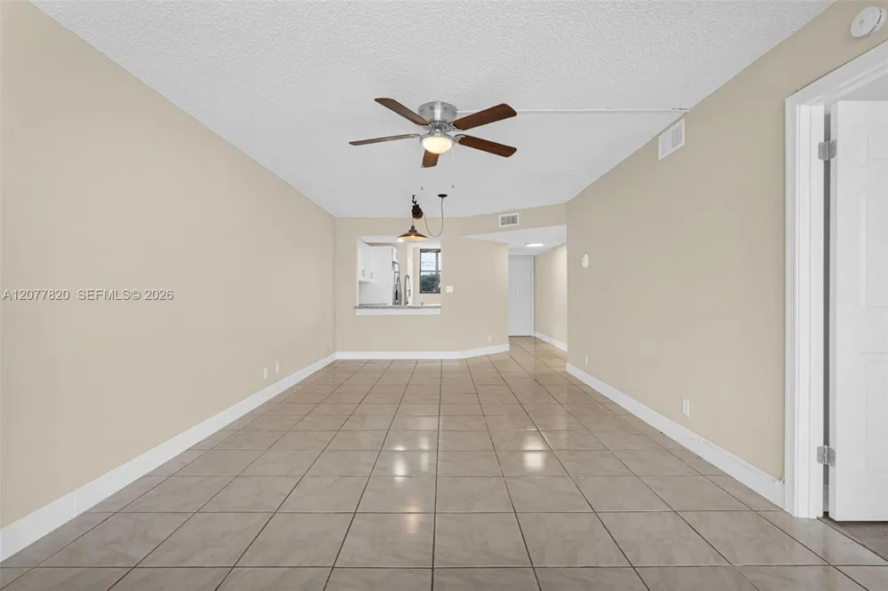 117 Lake Emerald Dr #204 Oakland Park, FL 33309