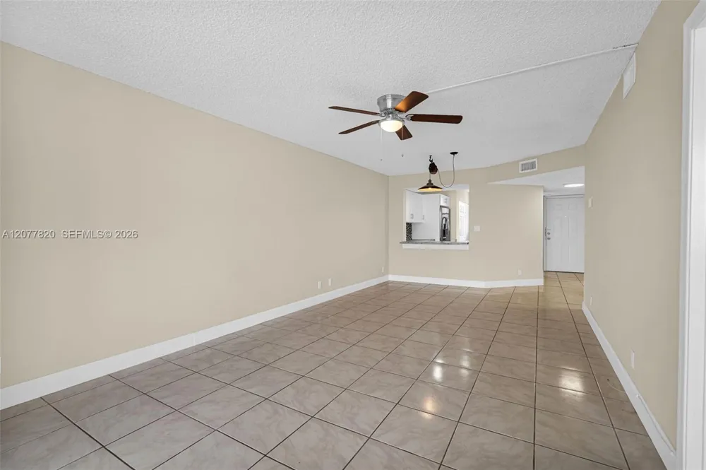 117 Lake Emerald Dr #204 Oakland Park, FL 33309