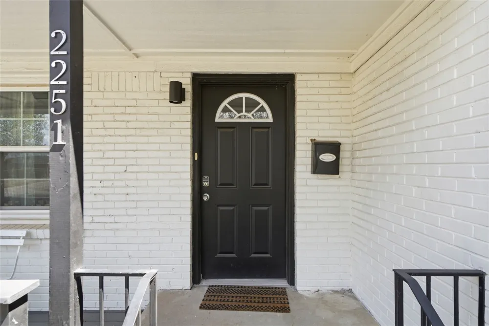 2251 S Delaware Court Tulsa, OK 74114