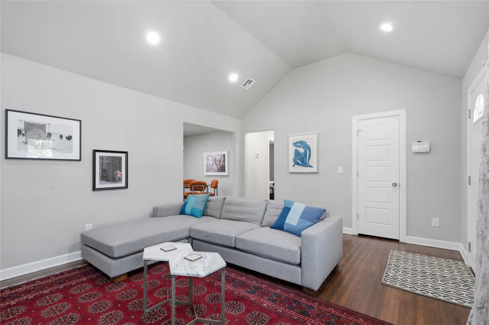 2251 S Delaware Court Tulsa, OK 74114