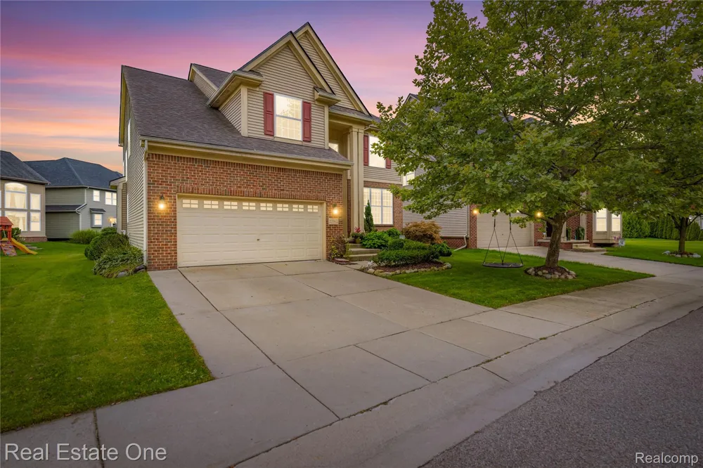 27062 Victoria Road Novi City, MI 48374