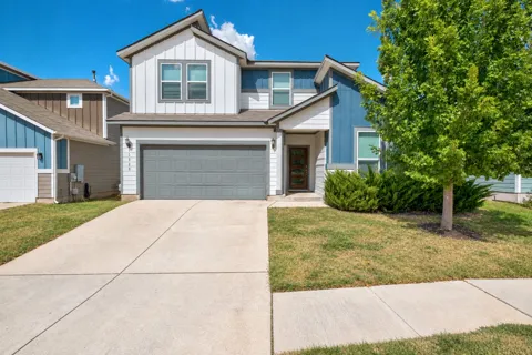 11920 Saddle Rock Drive
