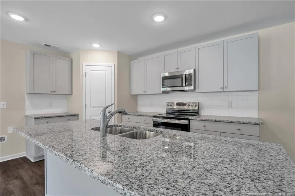 73 W Emily Gardens Drive Selma, NC 27576
