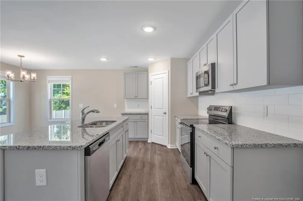 73 W Emily Gardens Drive Selma, NC 27576