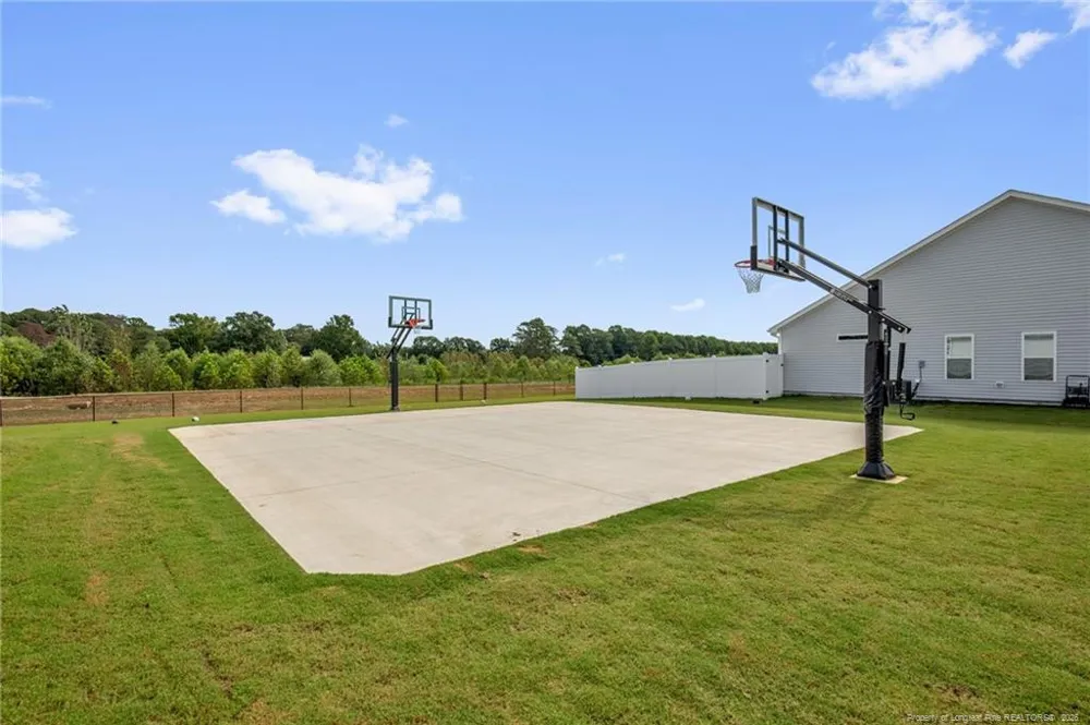 73 W Emily Gardens Drive Selma, NC 27576