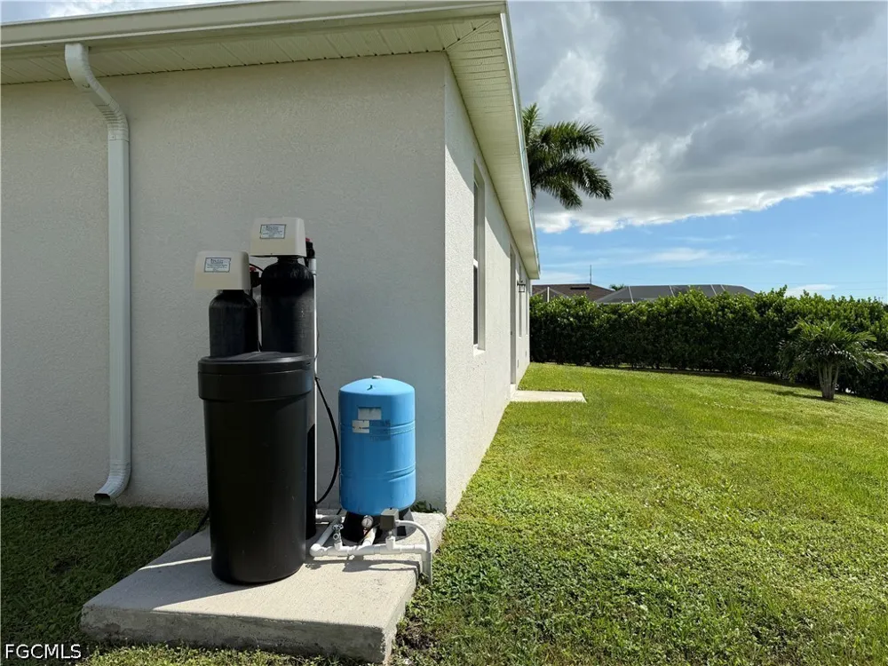 NW 3rd Avenue Cape Coral, FL 33993