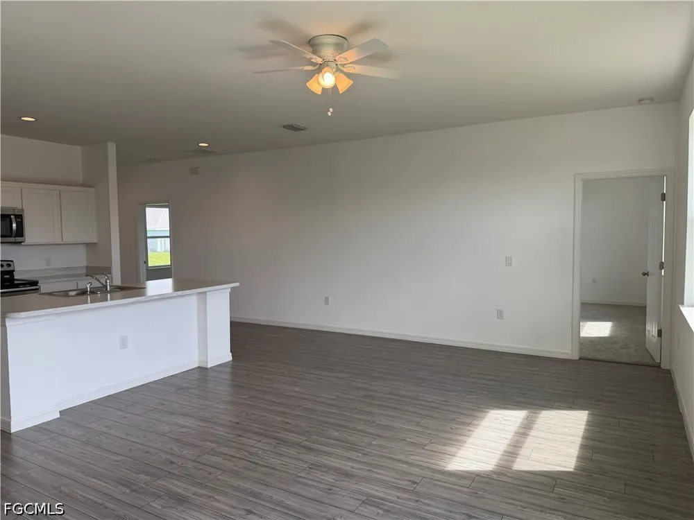 NW 3rd Avenue Cape Coral, FL 33993