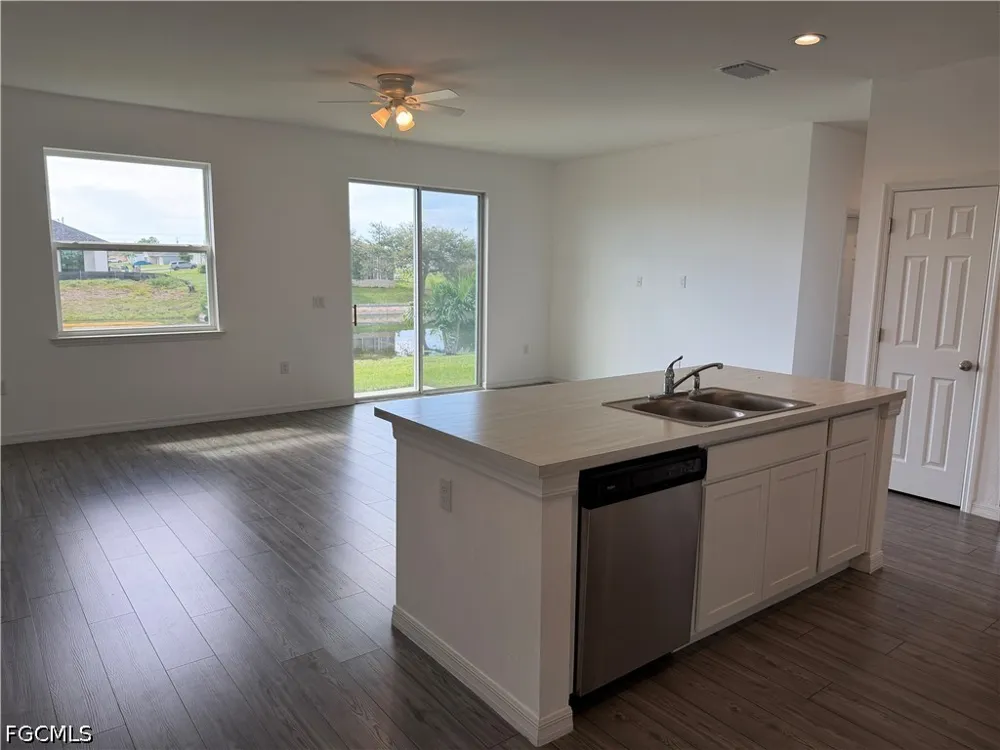 NW 3rd Avenue Cape Coral, FL 33993