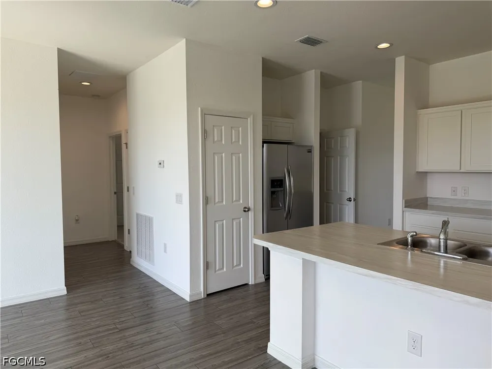 NW 3rd Avenue Cape Coral, FL 33993