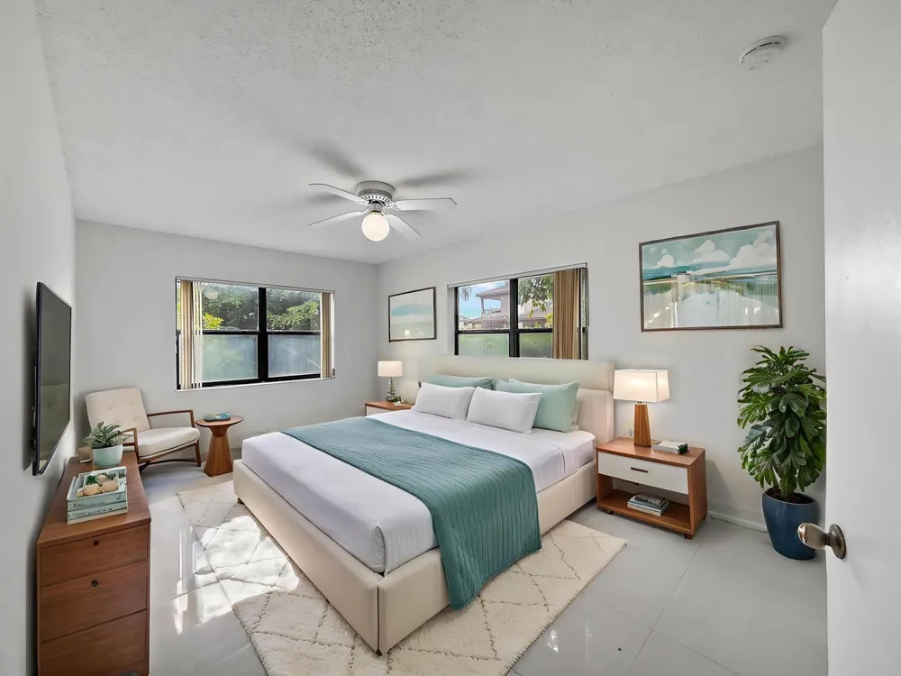 8290 LAKE DRIVE #250 Doral, FL 33166