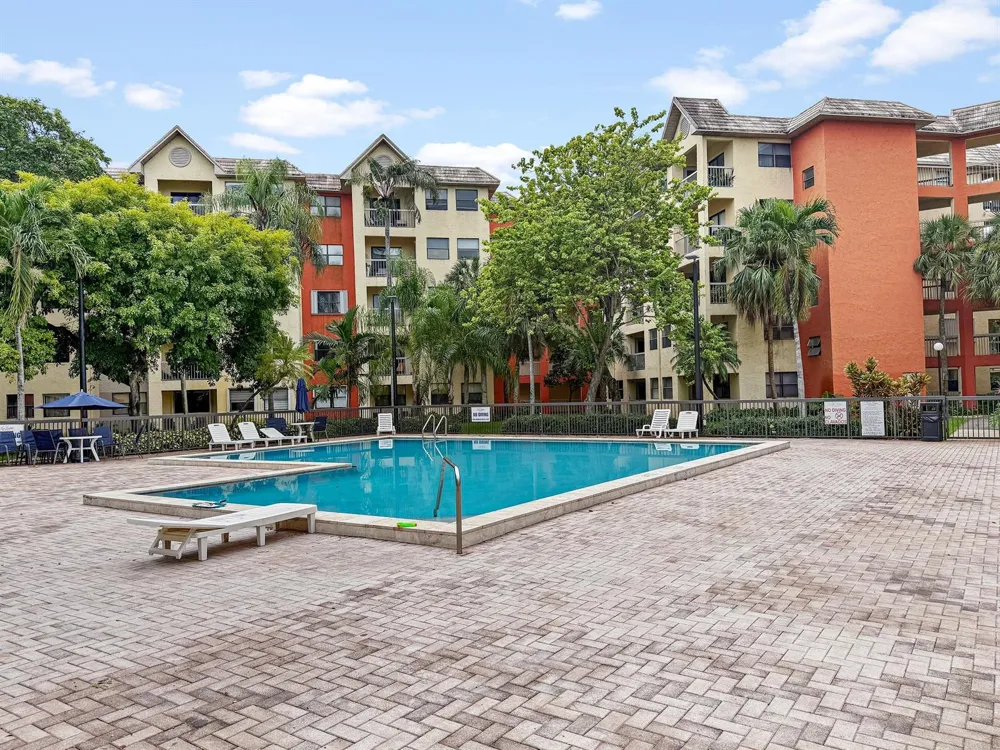 8290 LAKE DRIVE #250 Doral, FL 33166