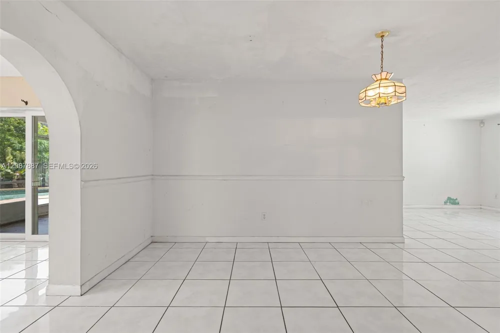 800 NW 48th Ter Plantation, FL 33317