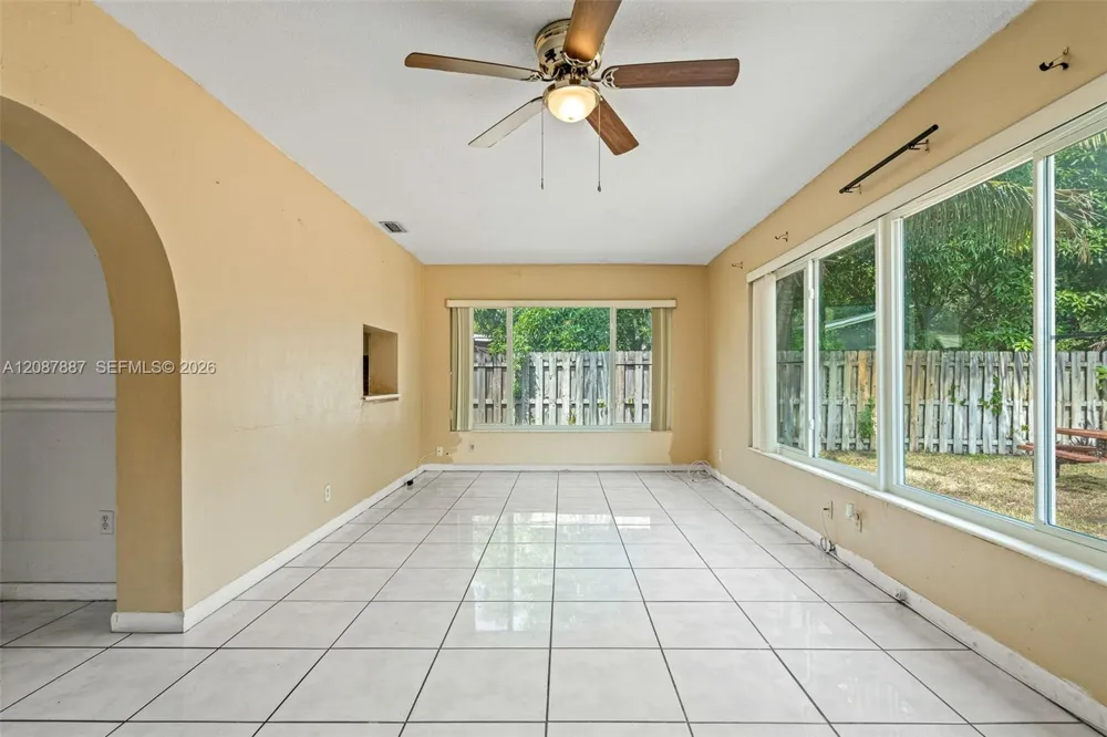 800 NW 48th Ter Plantation, FL 33317