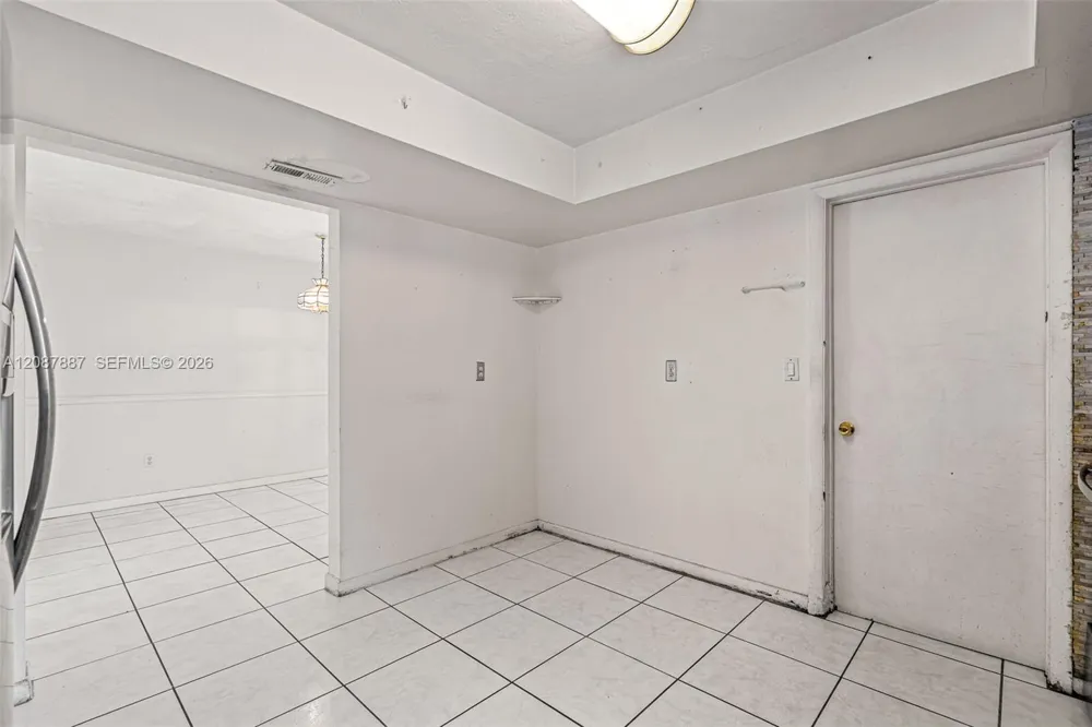 800 NW 48th Ter Plantation, FL 33317