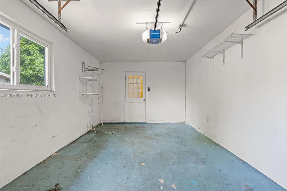 800 NW 48th Ter Plantation, FL 33317