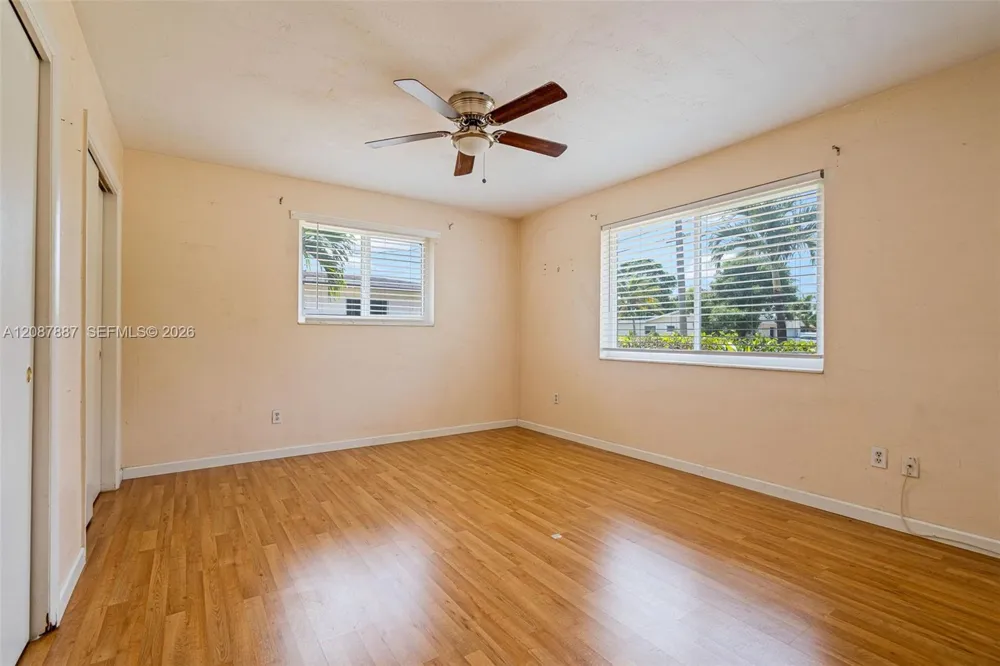 800 NW 48th Ter Plantation, FL 33317