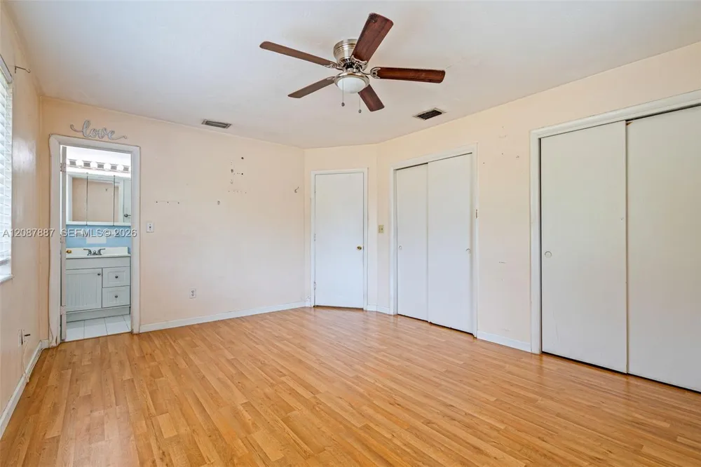 800 NW 48th Ter Plantation, FL 33317