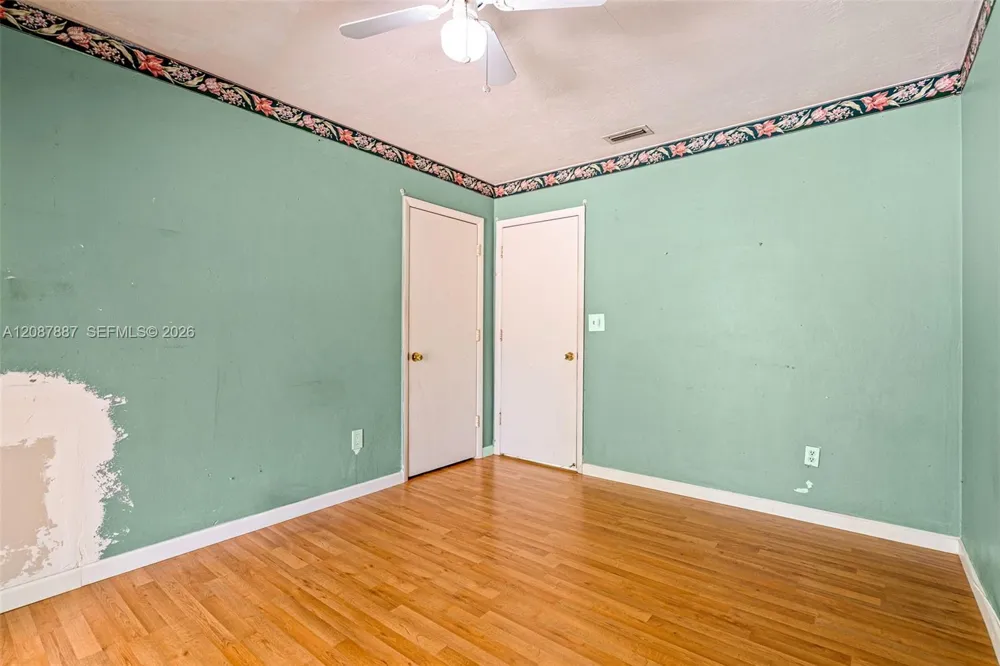 800 NW 48th Ter Plantation, FL 33317