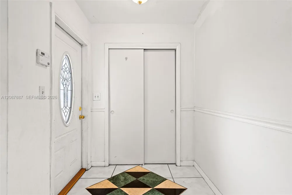 800 NW 48th Ter Plantation, FL 33317