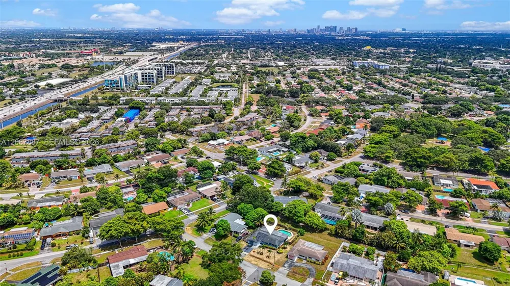 800 NW 48th Ter Plantation, FL 33317