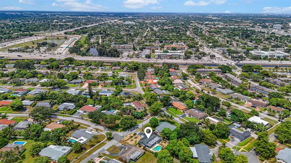 800 NW 48th Ter Plantation, FL 33317