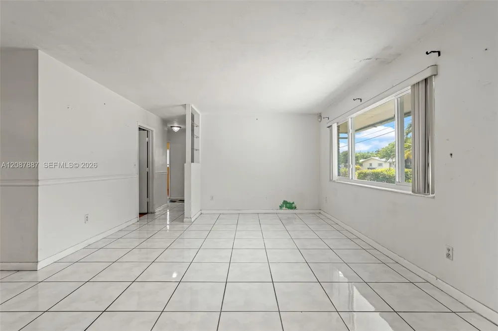 800 NW 48th Ter Plantation, FL 33317