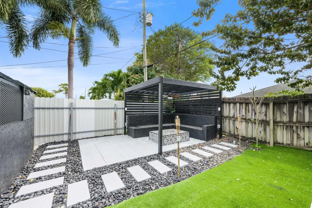 4344 Kent Avenue Lake Worth, FL 33461