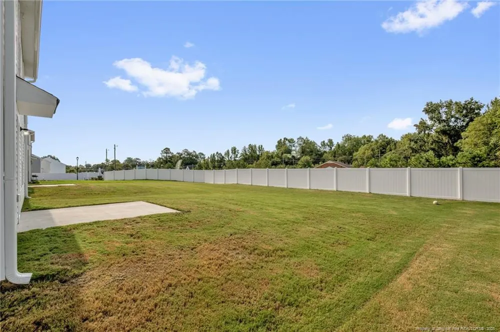 25 W Emily Gardens Road Selma, NC 27576