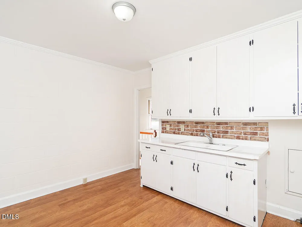 703 Wicker Street Burlington, NC 27217