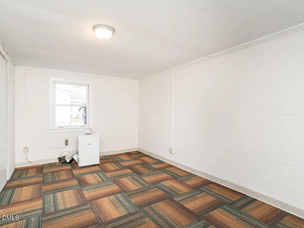 703 Wicker Street Burlington, NC 27217