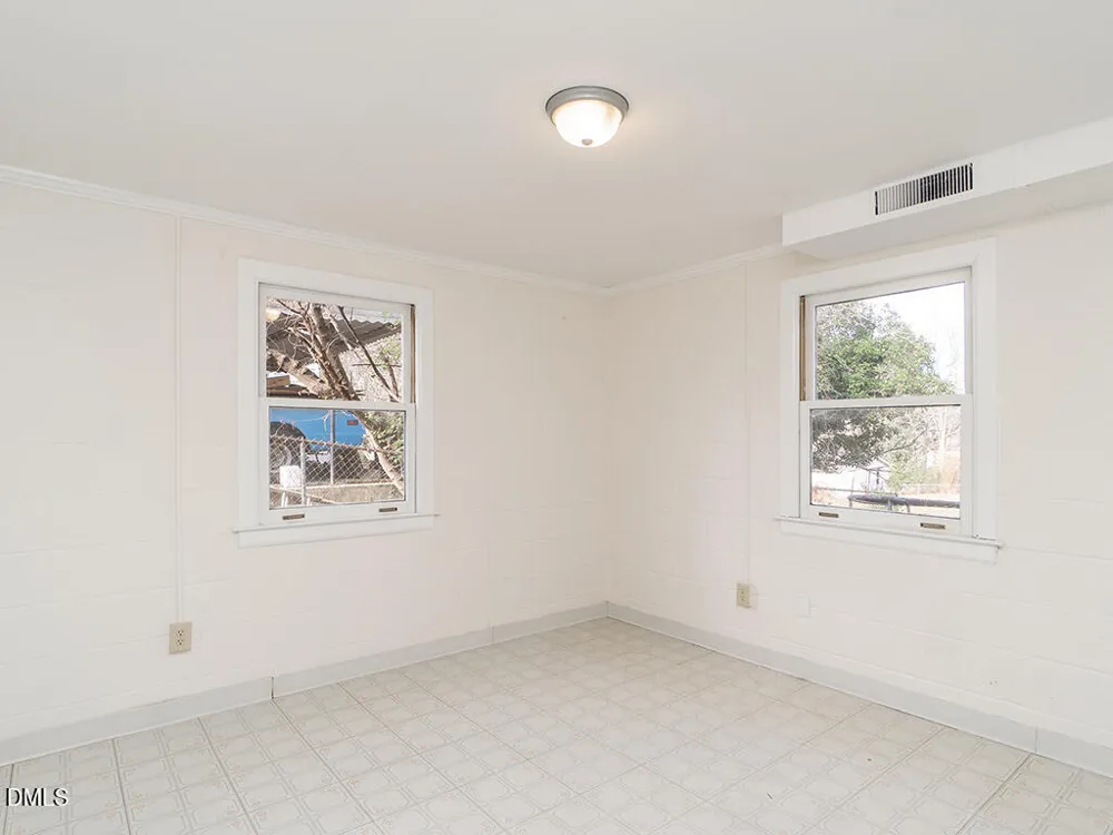 703 Wicker Street Burlington, NC 27217