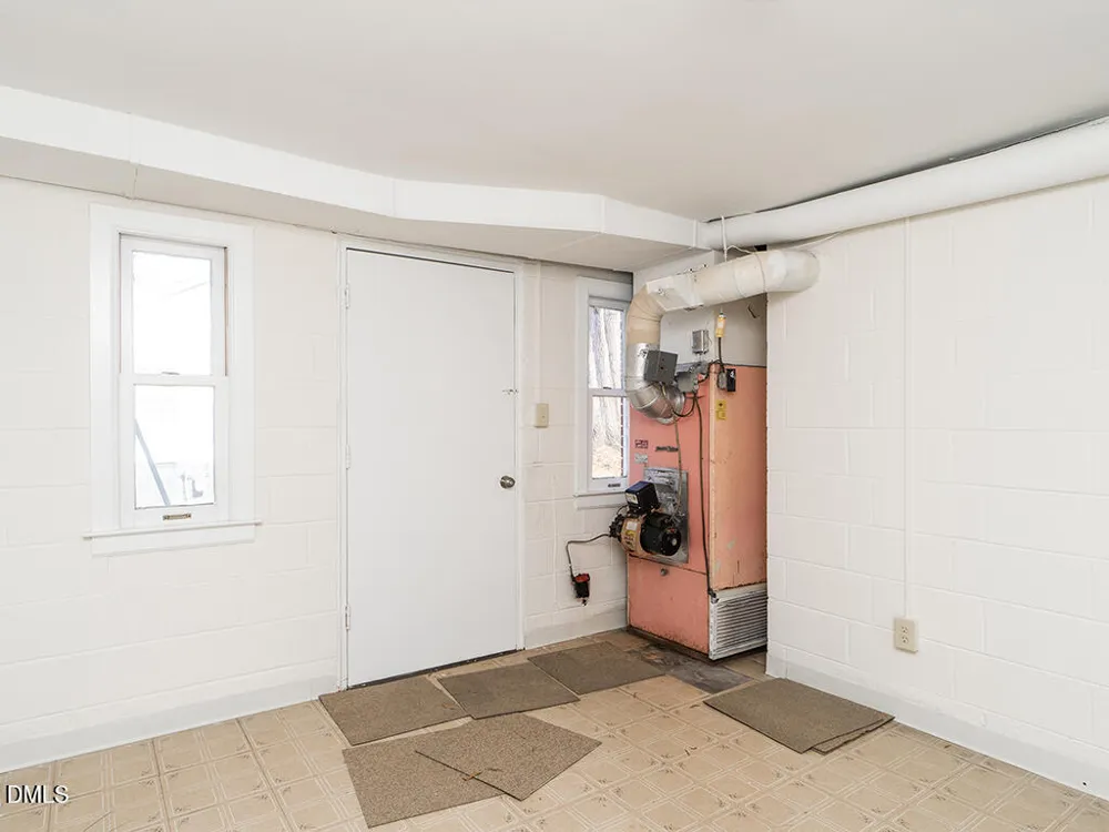 703 Wicker Street Burlington, NC 27217