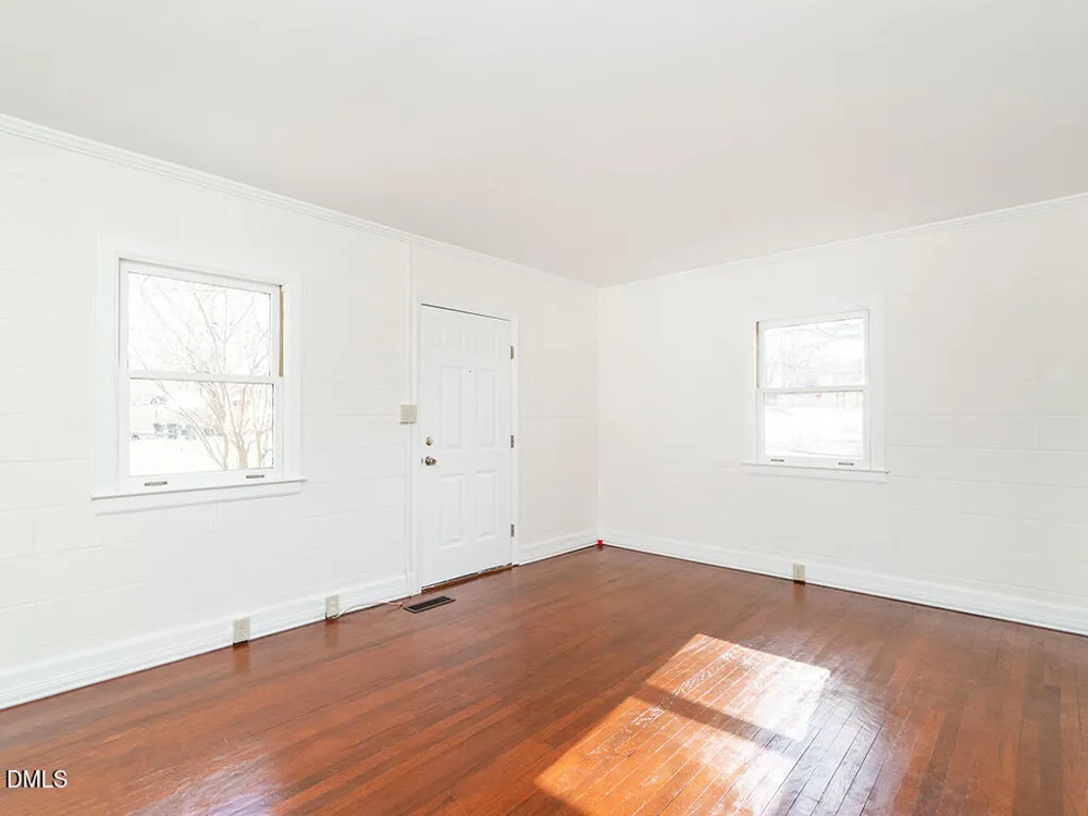 703 Wicker Street Burlington, NC 27217
