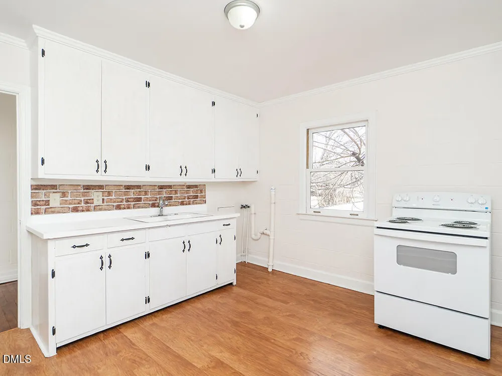 703 Wicker Street Burlington, NC 27217