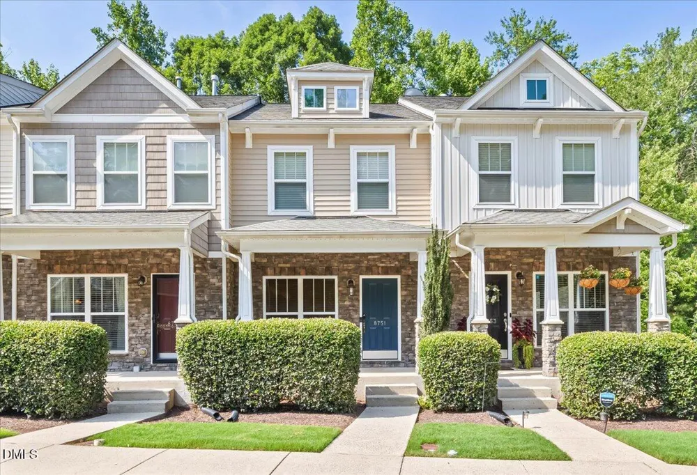 8751 Cypress Grove Run Raleigh, NC 27612