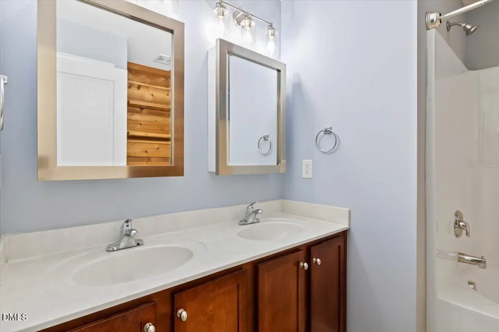 8751 Cypress Grove Run Raleigh, NC 27612