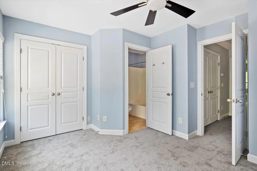8751 Cypress Grove Run Raleigh, NC 27612
