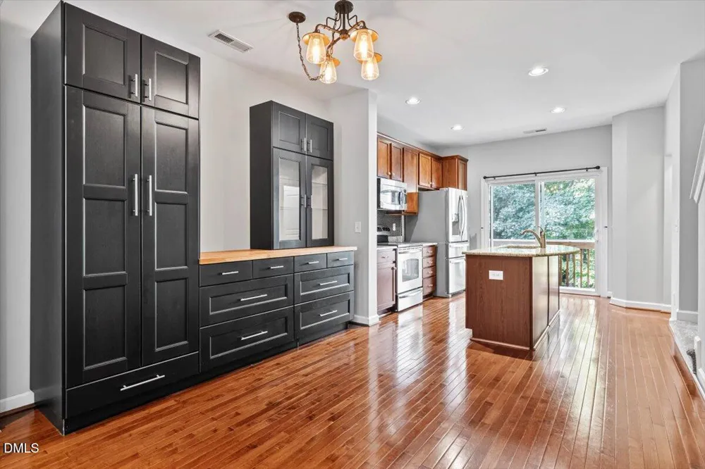 8751 Cypress Grove Run Raleigh, NC 27612