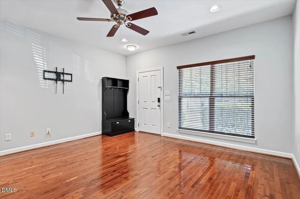 8751 Cypress Grove Run Raleigh, NC 27612
