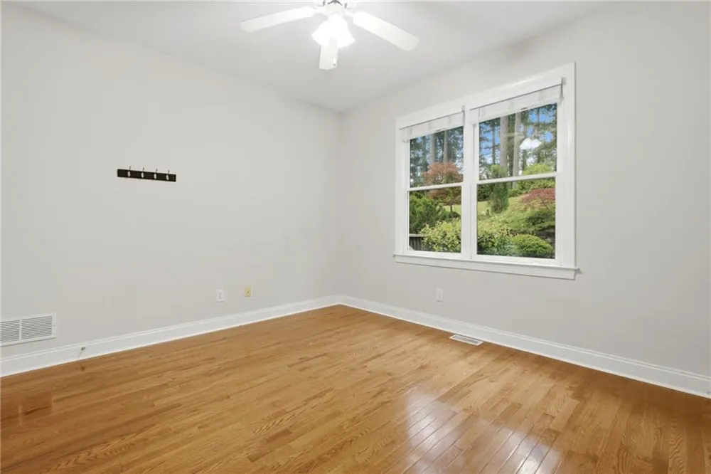 3561 Carriage Glen Way Dacula, GA 30019