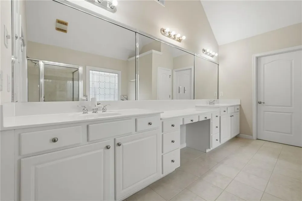 3561 Carriage Glen Way Dacula, GA 30019
