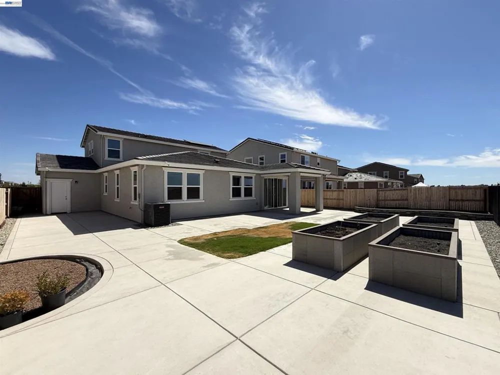 3065 Blue Opal Cir Roseville, CA 95747